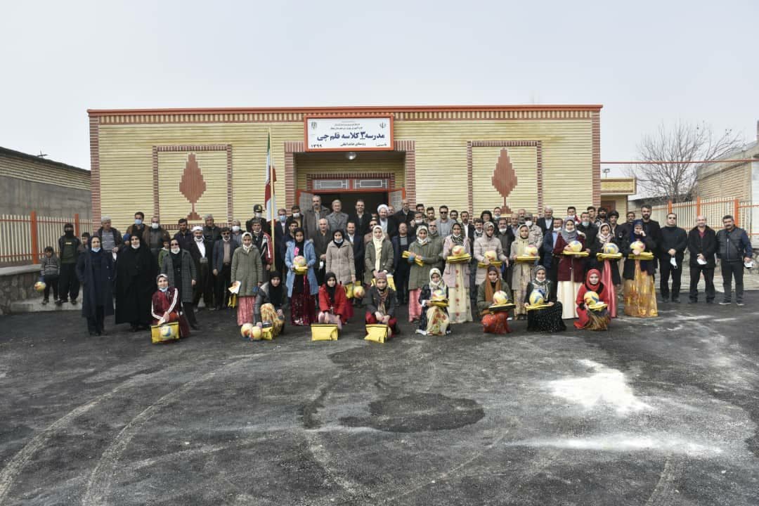 23آذر1399: آغاز افتتاح 5مدرسه روستایی بنیاد قلم‌چی در کردستان