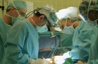 ساخت دستگاه جلوگیری از هدر رفتن خون در جراحی، توسط یک ایرانی