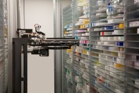 استخدام ربات‌ها در داروخانه‌های امارات
