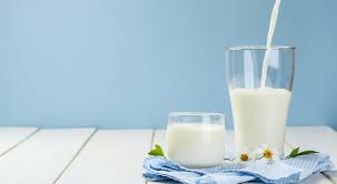 مصرف همزمان شیر با این خوراکی‌ها ممنوع