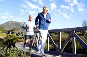 مشکلات جسمی سالمندی را با 6 تمرین ورزشی ضربه فنی کنید