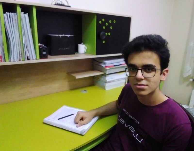 گفت و گو با کامیار محمدی؛ دانش‌آموز برتر دوازدهم تجربی