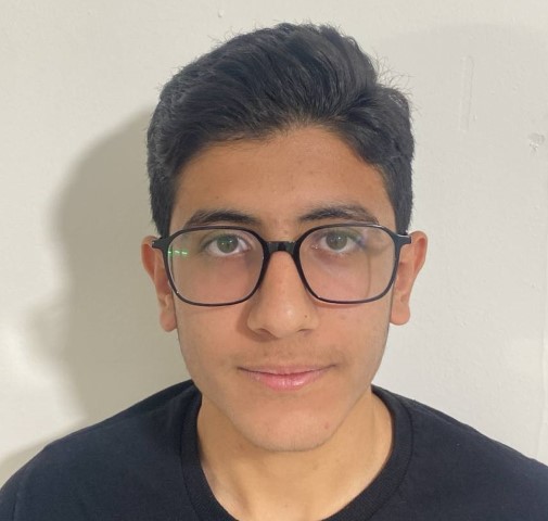 گفتگو با سیدآرمین سیدی دانش آموز دوازدهم انسانی