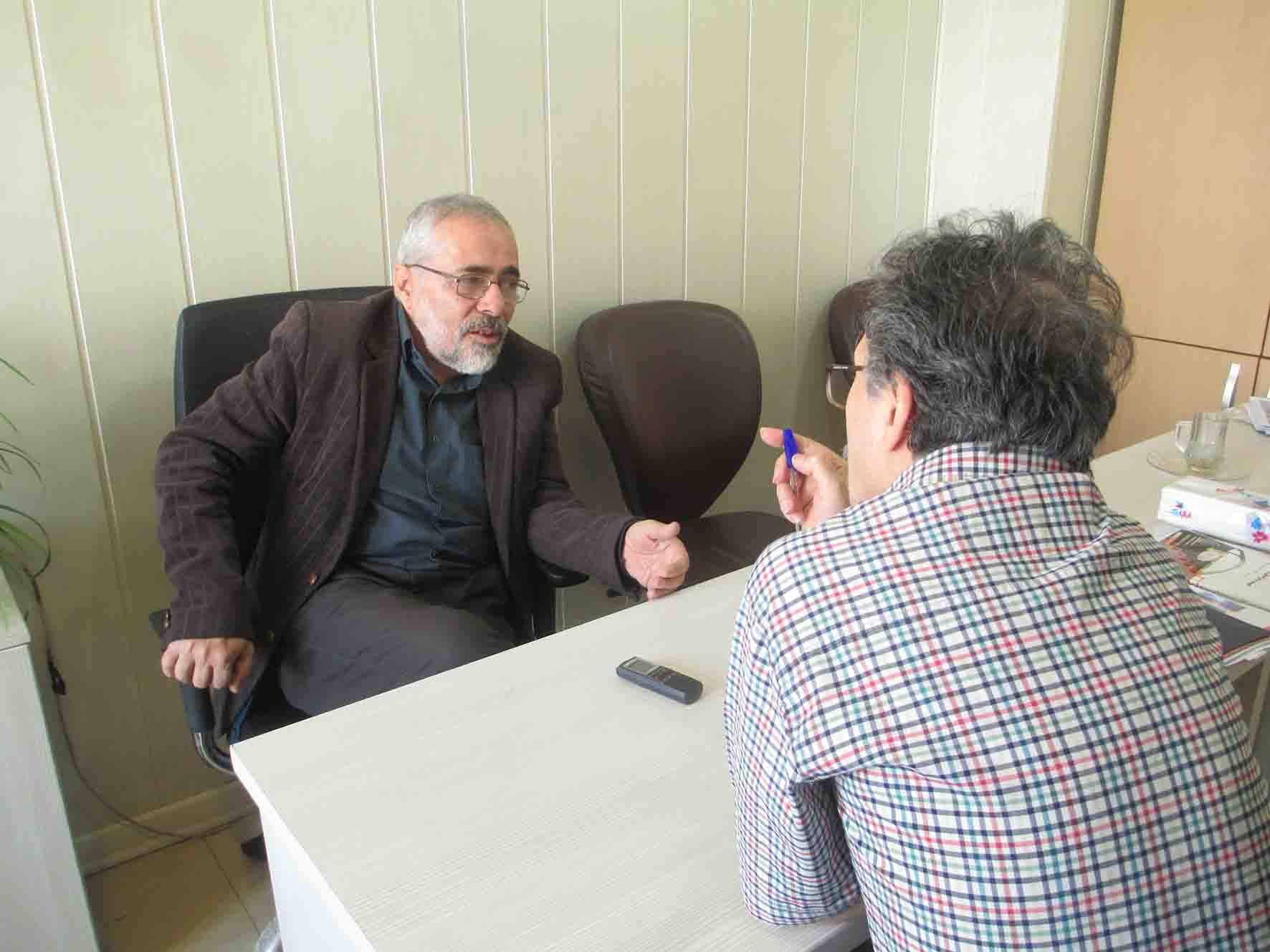 گفت‌وگو با سیامک قنادان‌زاده، مدیر هنرستان
