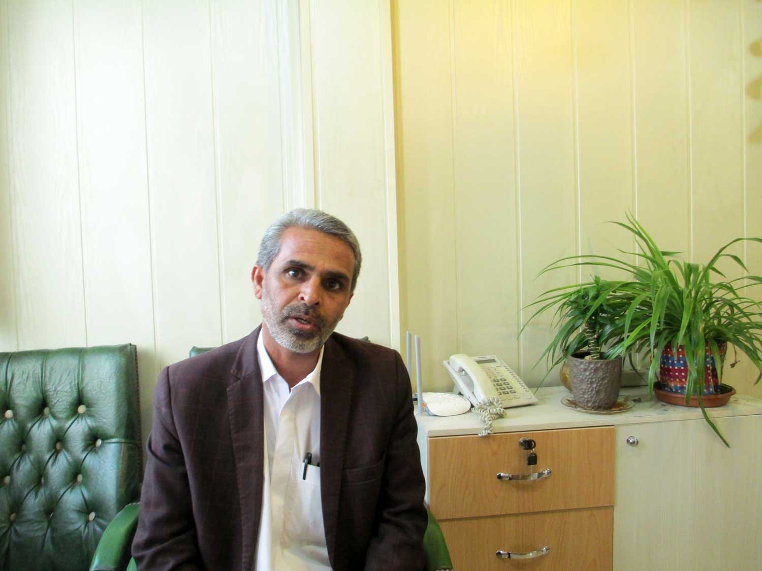 نظرمحمد اربابی، مدیر مدرسه‌ی نمونه‌دولتی شهید مطهری شهر سراوان