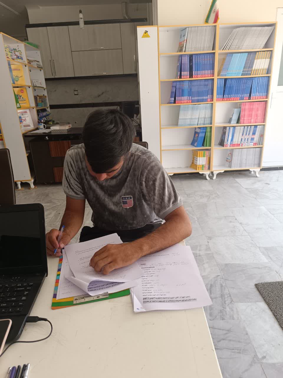 گفت وگو با مهدی صابری نیا پذیرفته شده دانشگاه فرهنگیان کنکور 1404